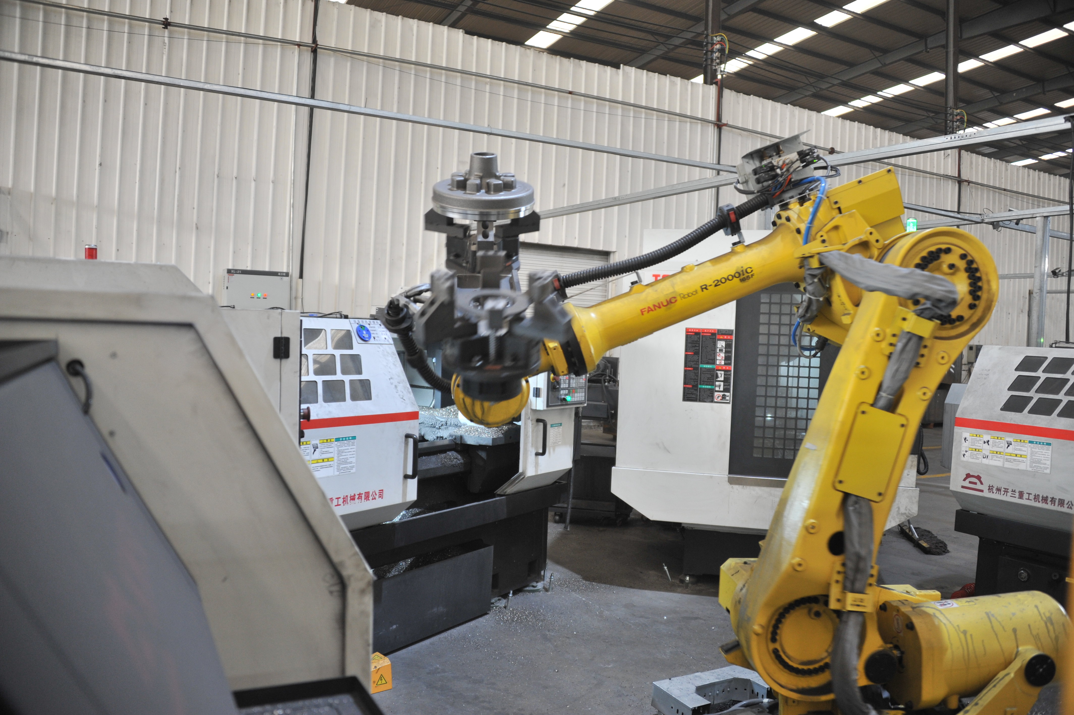 夏邑縣會亭鎮 “三駕馬車”拉動鄉村產業振興，數控機床銷售成引擎